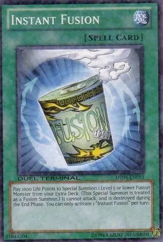 Instant Fusion [DT04-EN093] Common - Doe's Cards
