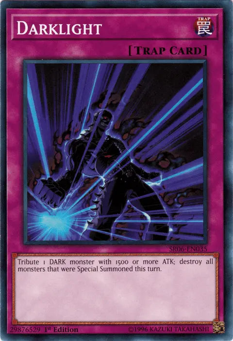 Darklight [SR06-EN035] Common - Doe's Cards